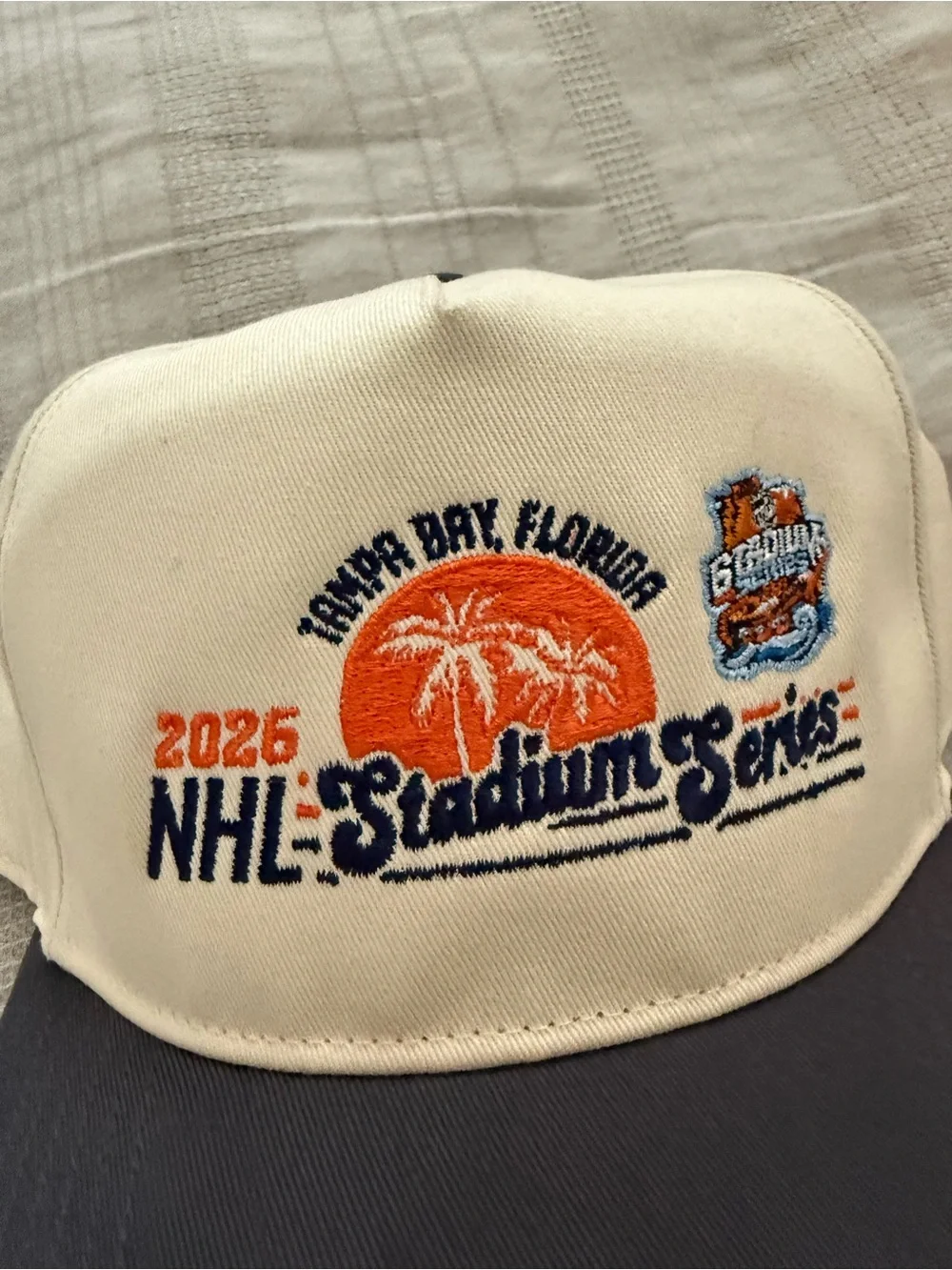 ‘47 NHL Stadium Series 2026 Tampa Bay White and Navy Hat - Picture 4 of 5